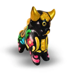 Torito de pucará negro mediano