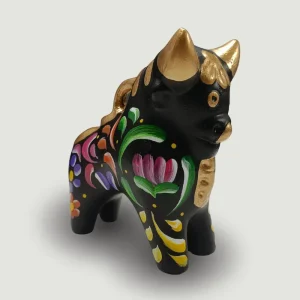 Torito de pucará negro regular